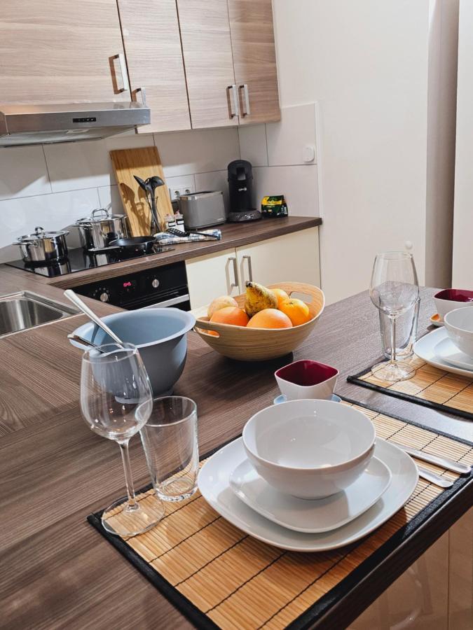 Modern Near Duesseldorf Airport & Messe/fair