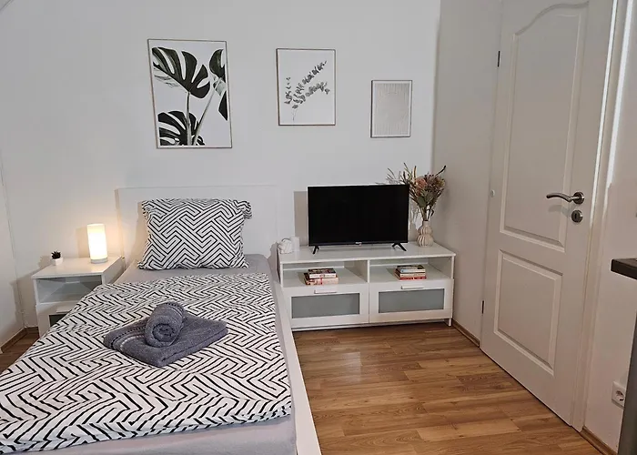 Modern Studio Near Duesseldorf Airport & Messe/Fair